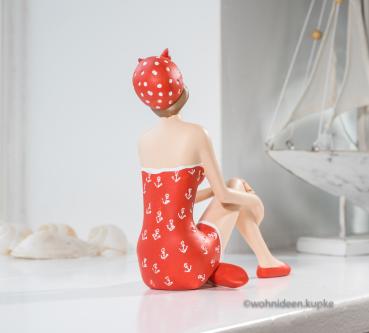 Entspannte 50er Jahre Badepuppe in rot-weißem Anker Outfit
